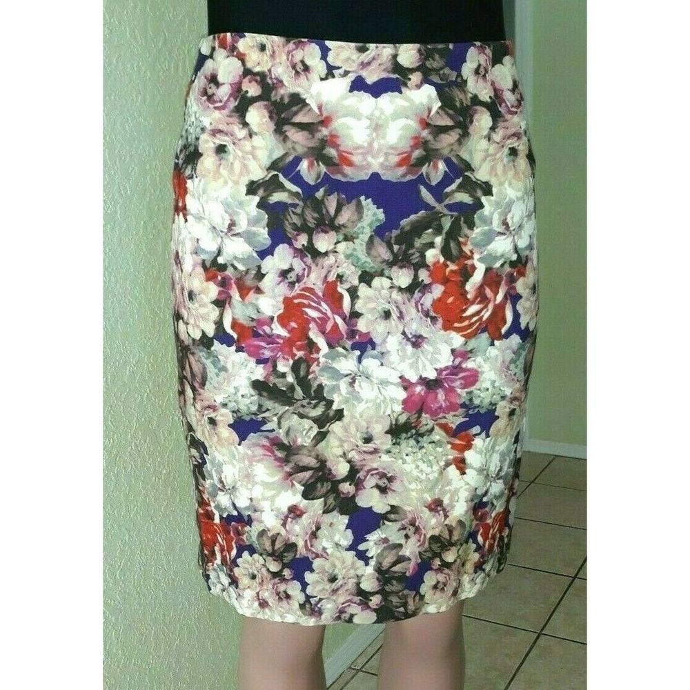 Pencil Lined Skirt Size 6 Petite Floral Purple